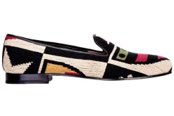 Crest Color Needlepoint Slipper (Women)